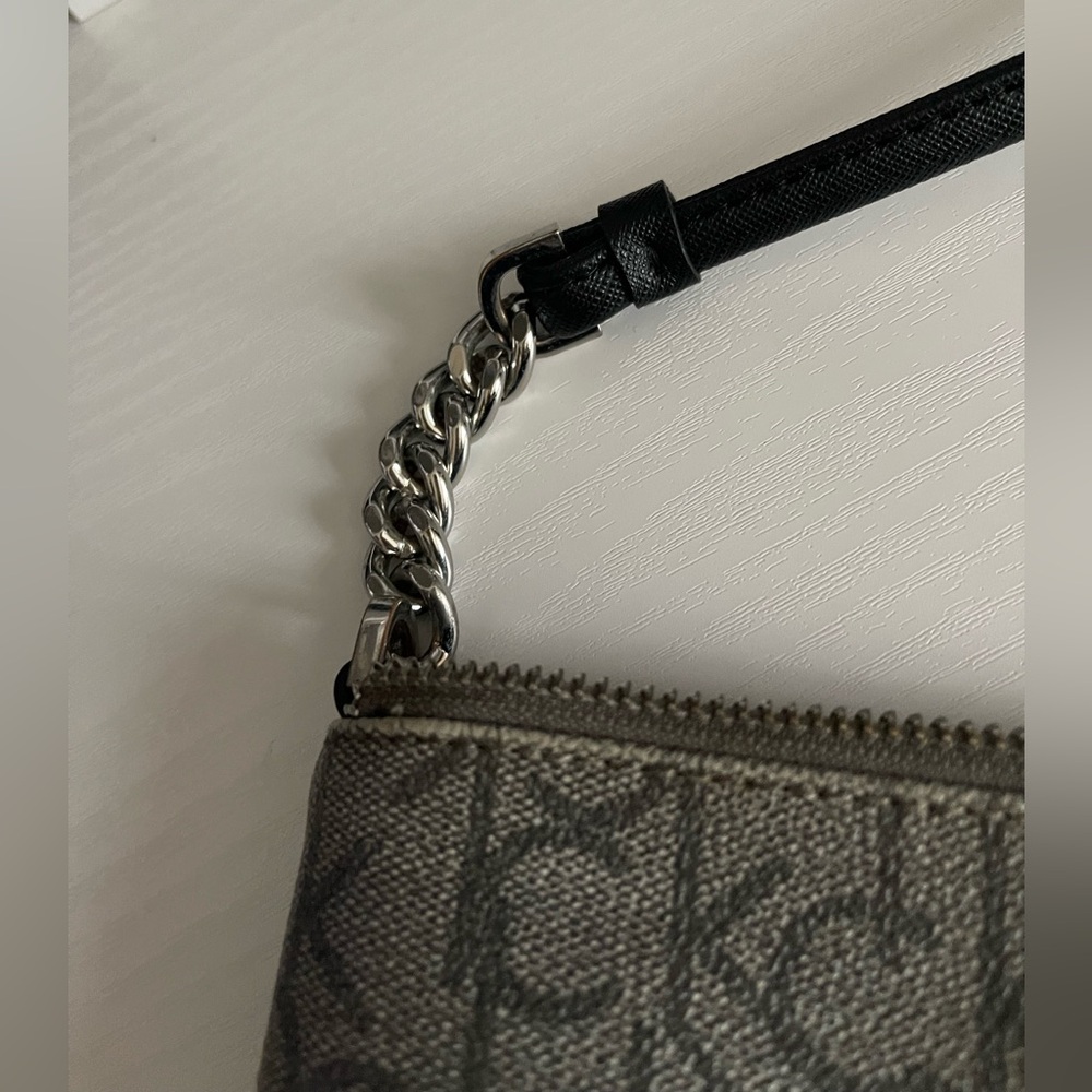 Calvin Klein Monogram Crossbody Bag Black & Gray Logo Shoulder Bag - Picture 4 of 12